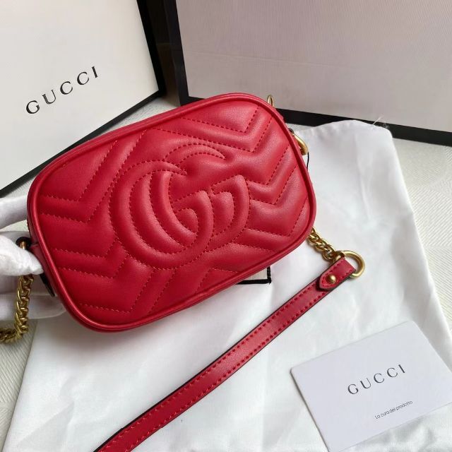 未使用】グッチ GGマーモント ショルダーバッグ 赤 レザー