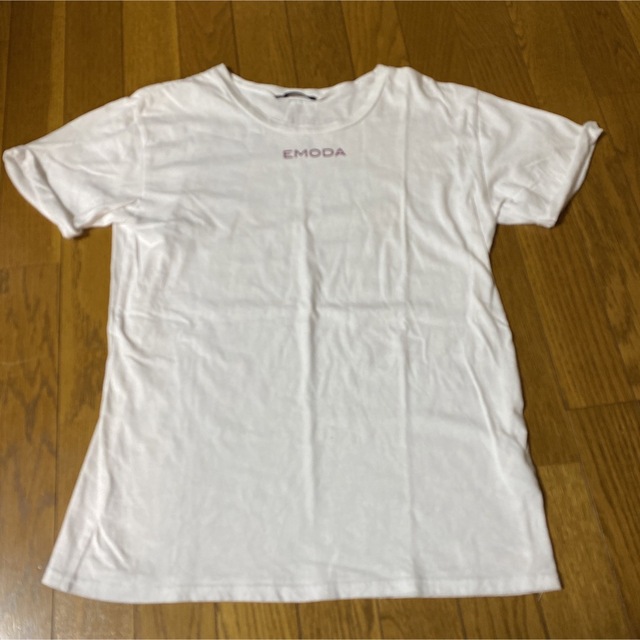 EMODA(エモダ)の【EMODA】レディース白Tシャツ レディースのトップス(Tシャツ(半袖/袖なし))の商品写真