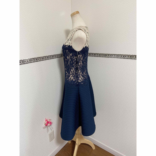 新品 4 Tadashi Shoji タダシショージ ネイビー