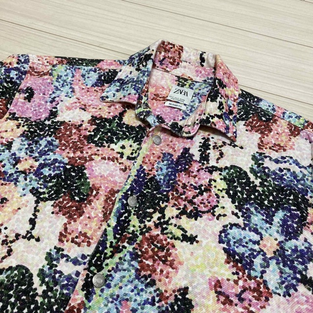 ZARA(ザラ)の良品■ZARA ザラ■フローラル 花柄 デニム オーバーシャツジャケット S メンズのトップス(シャツ)の商品写真