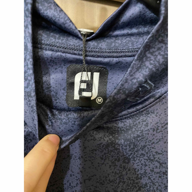 FootJoy(フットジョイ)のフットジョイ　長袖モックネック　新品タグ付き メンズのトップス(Tシャツ/カットソー(七分/長袖))の商品写真