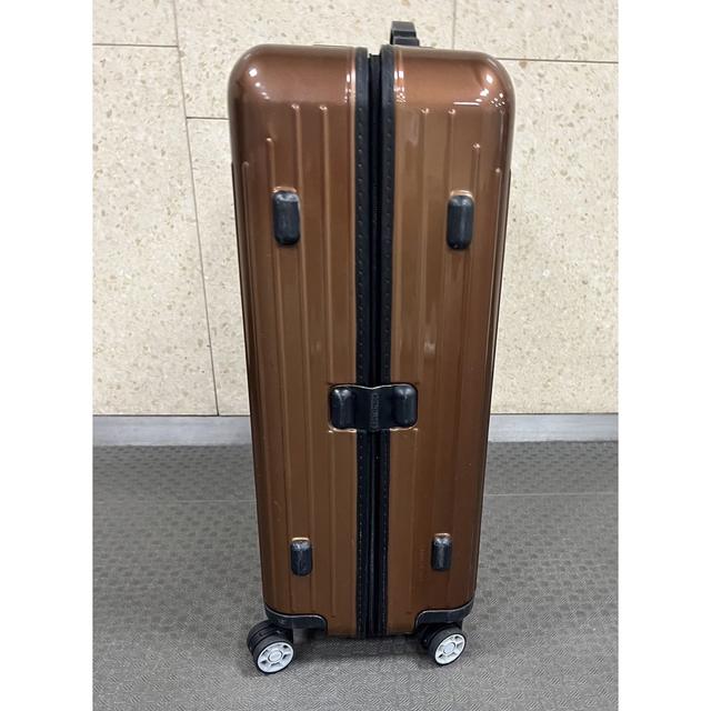 リモワ サルサエアー 亀裂修理済 品 | www.innoveering.net