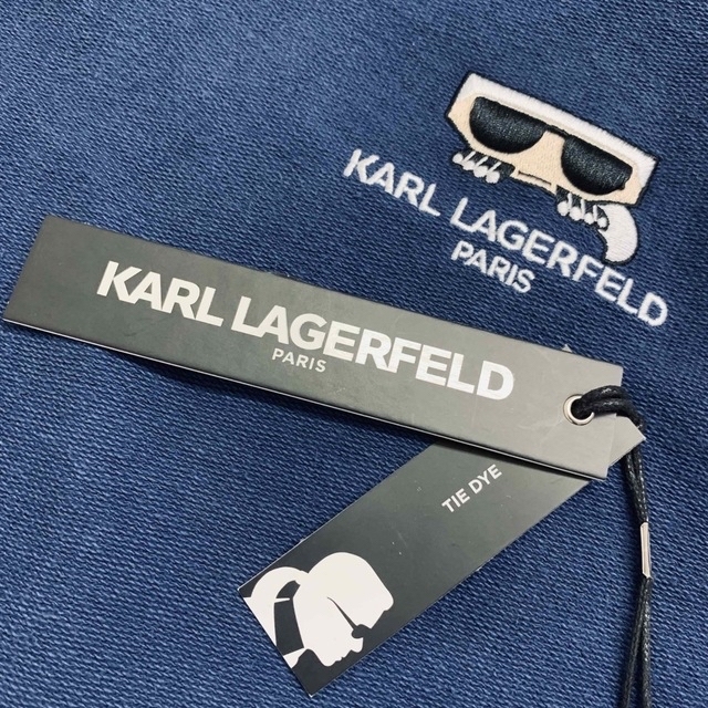 Karl Lagerfeld(カールラガーフェルド)の★KARL LAGERFELD【M】 カールラガーフィールド メンズロゴパーカー レディースのトップス(パーカー)の商品写真