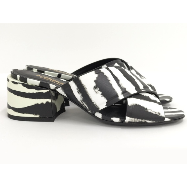 BURBERRY(バーバリー)のBURBERRY サンダル レディース ゼブラ ホワイト ブラック レディースの靴/シューズ(サンダル)の商品写真