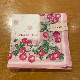 ローラアシュレイ(LAURA ASHLEY)のローラアシュレイ大判ハンカチチェリーピンク(ハンカチ)