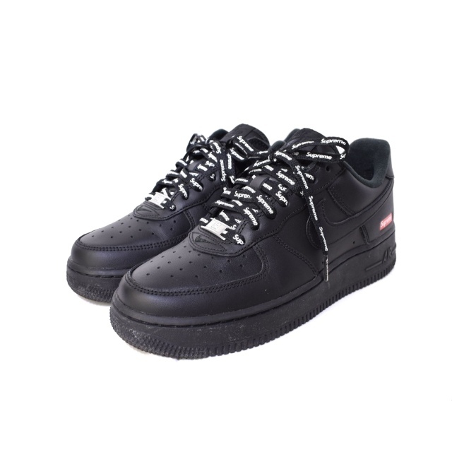 NIKE(ナイキ)のNIKE Supreme AIR FORCE 1 LOW CU9225-001 メンズの靴/シューズ(スニーカー)の商品写真