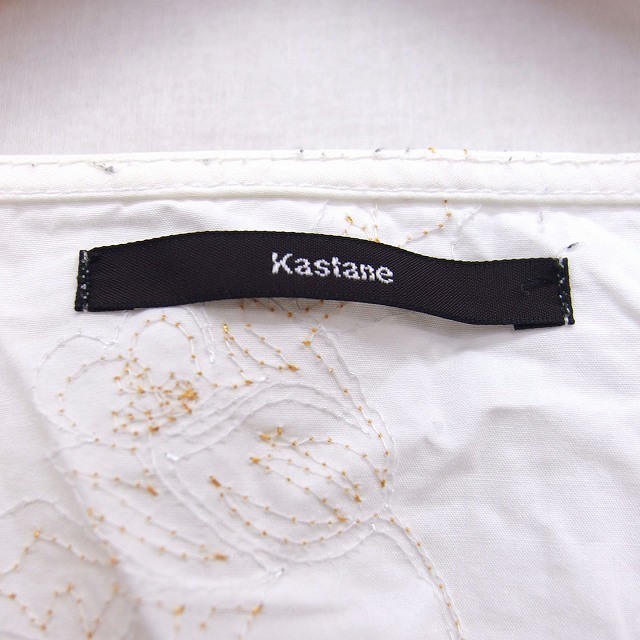 Kastane(カスタネ)のカスタネ Kastane カットソー ブラウス 刺繍 花柄 七分袖 Vネック レディースのトップス(その他)の商品写真