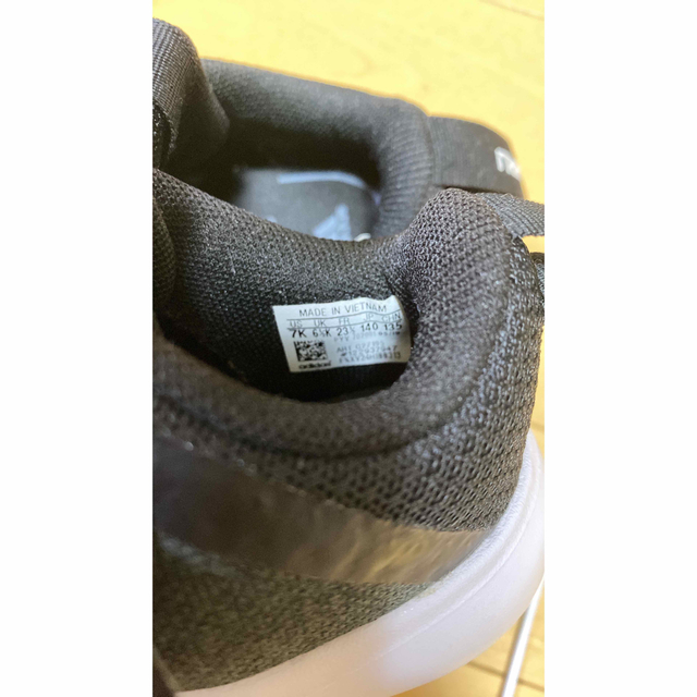adidas(アディダス)のkidsスニーカー14センチ キッズ/ベビー/マタニティのベビー靴/シューズ(~14cm)(スニーカー)の商品写真