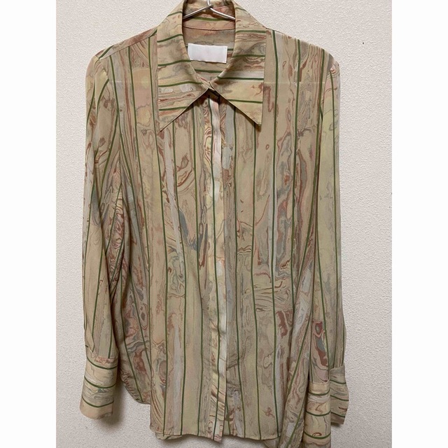 mame(マメ)の【 y様専用】Marble Print Silk Shirt レディースのトップス(シャツ/ブラウス(長袖/七分))の商品写真