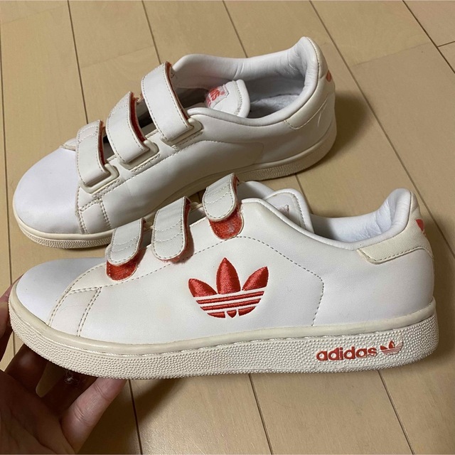 adidas(アディダス)の【すずりっち(*^^*)様専用】adidas スニーカー レディースの靴/シューズ(スニーカー)の商品写真