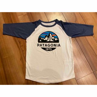 パタゴニア(patagonia)のpatagonia パタゴニアキッズ　ラグランTシャツ　Sサイズ(Tシャツ/カットソー)