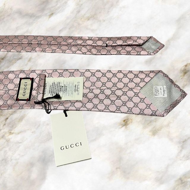 GUCCI - 【新品未使用】GUCCI グッチ GG柄 シルク100%高級