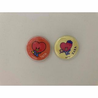 ビーティーイシビル(BT21)のBT21×ファミリーマート TATA 缶バッジ 2個セット(K-POP/アジア)