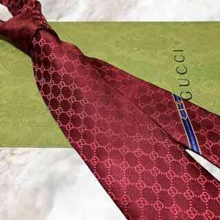 Gucci - 【新品未使用】GUCCI グッチ GG柄 シルク100%高級ネクタイ 赤 