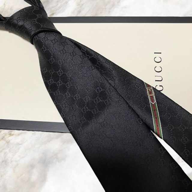 新品】GUCCI グッチ ggキャンバス シルク100%高級ネクタイ 蜂柄-