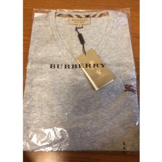 バーバリー(BURBERRY)の〈新品タグ付き〉Burberry 半袖Vネック ホース ロゴTシャツ サイズL(Tシャツ/カットソー(半袖/袖なし))