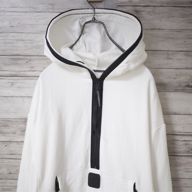 C.P. COMPANY “Metropolis” HalfZip Hoodie