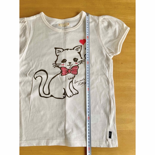 ベルメゾン(ベルメゾン)のused  GITA  Tシャツ　猫アイボリー　140 キッズ/ベビー/マタニティのキッズ服女の子用(90cm~)(Tシャツ/カットソー)の商品写真