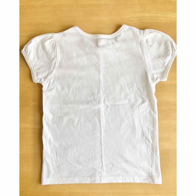 ベルメゾン(ベルメゾン)のused  GITA  Tシャツ　猫アイボリー　140 キッズ/ベビー/マタニティのキッズ服女の子用(90cm~)(Tシャツ/カットソー)の商品写真
