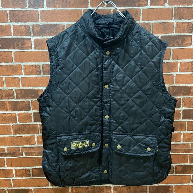 BELSTAFF(ベルスタッフ)のB12 Belstaff キルティングベスト 古着 ブラックベスト Lサイズ相当 メンズのトップス(ベスト)の商品写真