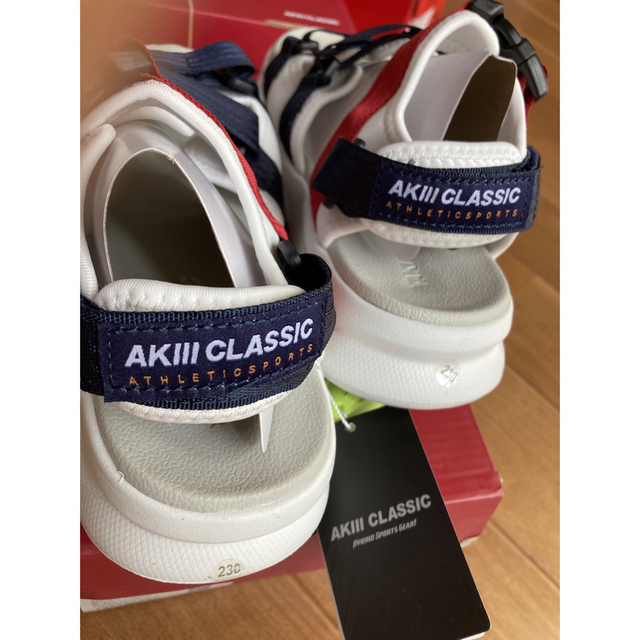 AKIII CLASSIC(アキクラシック)のAKIII CLASSIC/アキクラシック 厚底 サンダル 23 レディースの靴/シューズ(サンダル)の商品写真