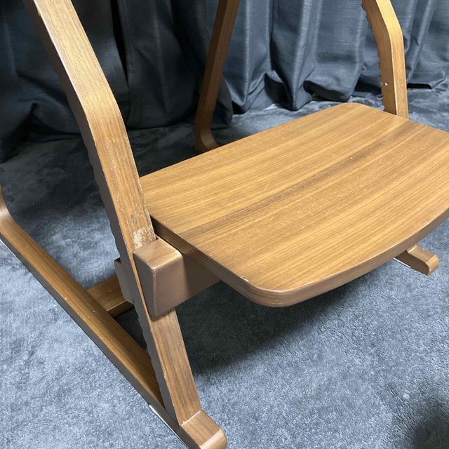 アップライトチェア ウォールナット スタンダード ピンクの通販 by