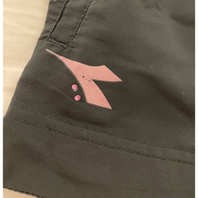 DIADORA(ディアドラ)のDIADORA ショートパンツ　黒色　Sサイズ レディースのパンツ(ショートパンツ)の商品写真