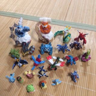 ポケモン人形✨紫亜様取り置き中✨(ぬいぐるみ)