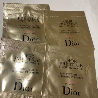 クリスチャンディオール(Christian Dior)のディオールプレステージホワイトルプロテクターuvシアーグロー(化粧下地)