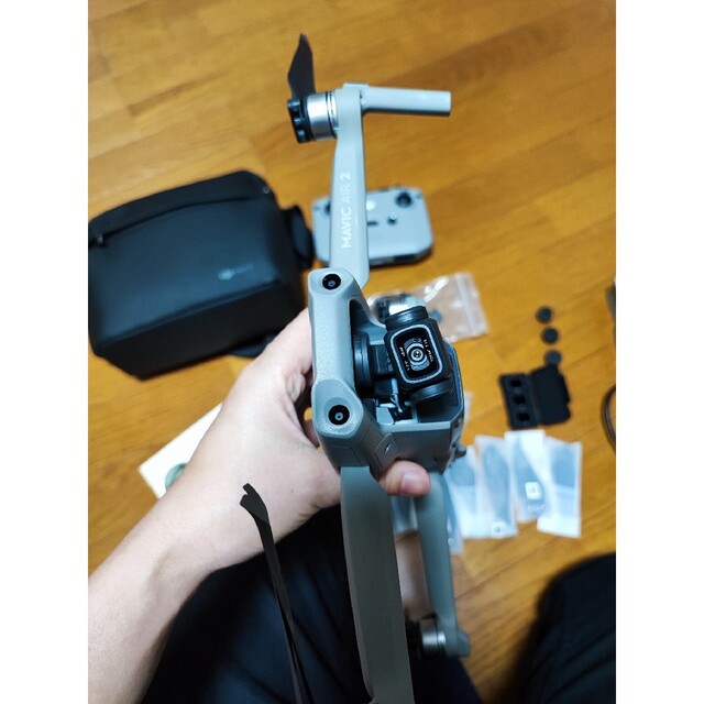 DJI MAVIC AIR 2 FLY MORE COMBO オマケ付き DJI MAVIC AIR 2 FLY MORE COMBO オマケ付き