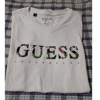 ゲス(GUESS)のTシャツ／GUESS(Tシャツ(半袖/袖なし))