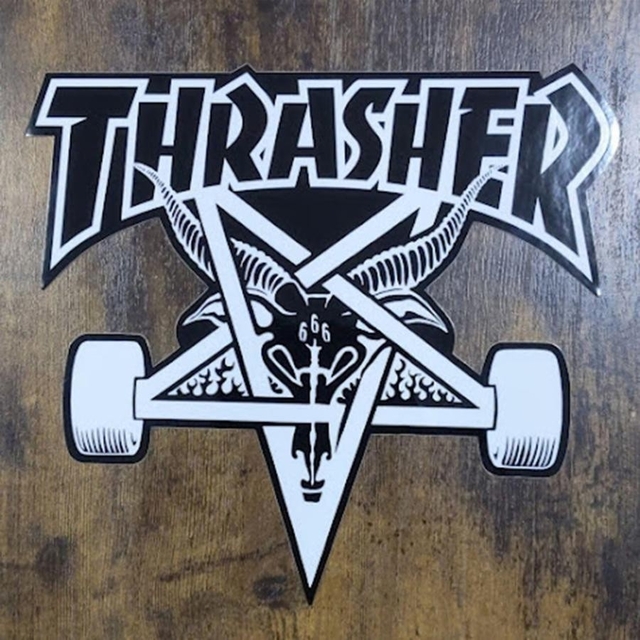 THRASHER(スラッシャー)の(縦21cm横22.8cm)THRASHER スラッシャー　BIG ステッカー スポーツ/アウトドアのスポーツ/アウトドア その他(スケートボード)の商品写真