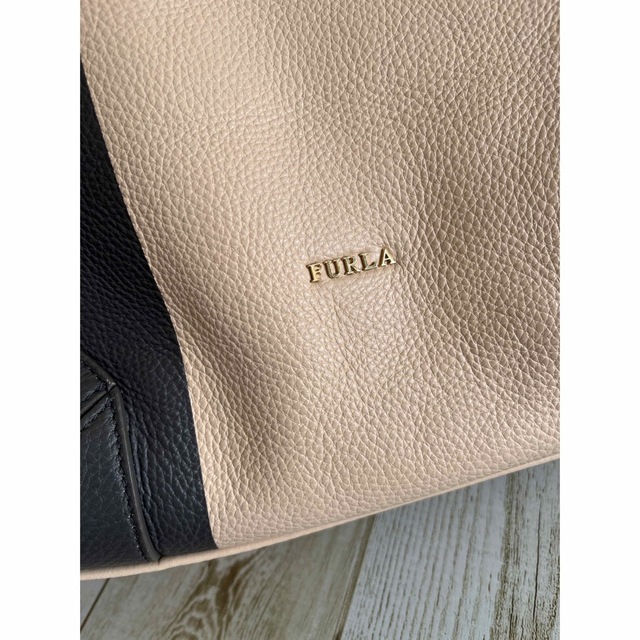 Furla(フルラ)の美品！牛革FURLAワンショルダーバッグ レディースのバッグ(ショルダーバッグ)の商品写真