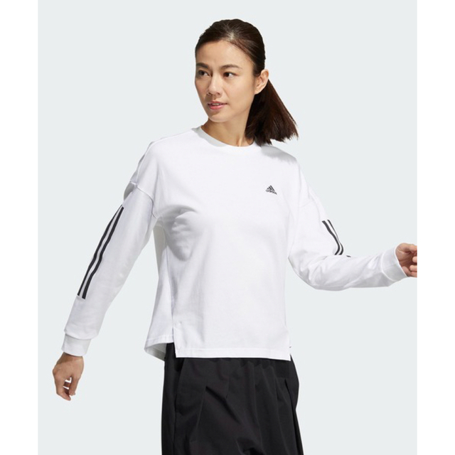 adidas(アディダス)のadidas オーバーサイズTシャツ レディースのトップス(Tシャツ(長袖/七分))の商品写真