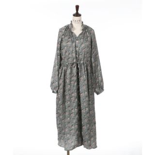 アクシーズファム(axes femme)の【新品】axes femme ミニブーケ柄らくちんワンピ　M 定価5,390円(ロングワンピース/マキシワンピース)