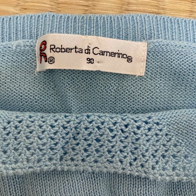 ROBERTA DI CAMERINO(ロベルタディカメリーノ)のロベルタディカメリーノ　トップス　サイズ90 キッズ/ベビー/マタニティのキッズ服女の子用(90cm~)(ニット)の商品写真