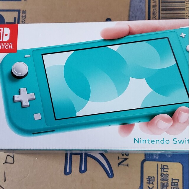 ６８、Nintendo Switch  Lite ターコイズ