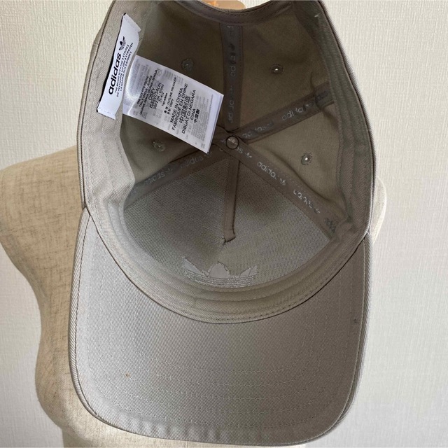 Originals（adidas）(オリジナルス)のadidas アディダスオリジナルス キャップ グレー レディースの帽子(キャップ)の商品写真