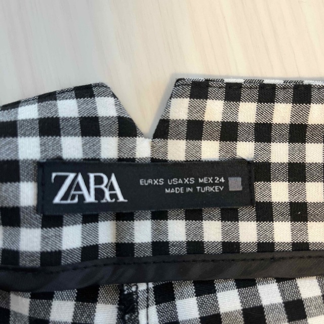 ZARA(ザラ)のZARA チェックパンツ レディースのパンツ(カジュアルパンツ)の商品写真