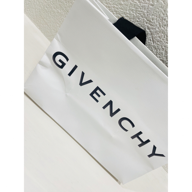 GIVENCHY(ジバンシィ)のギフト BOX付き　GIVENCHY チーク　4 コスメ/美容のベースメイク/化粧品(チーク)の商品写真