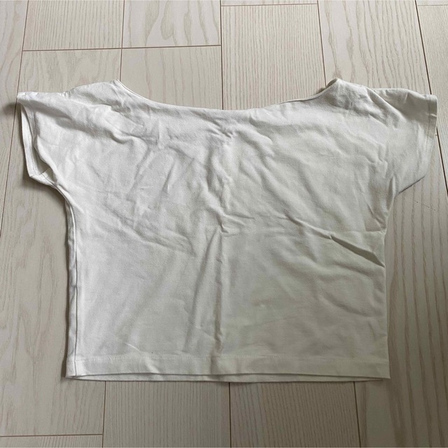 SLY(スライ)のスライ　クロップド丈　白Tシャツ レディースのトップス(Tシャツ(半袖/袖なし))の商品写真