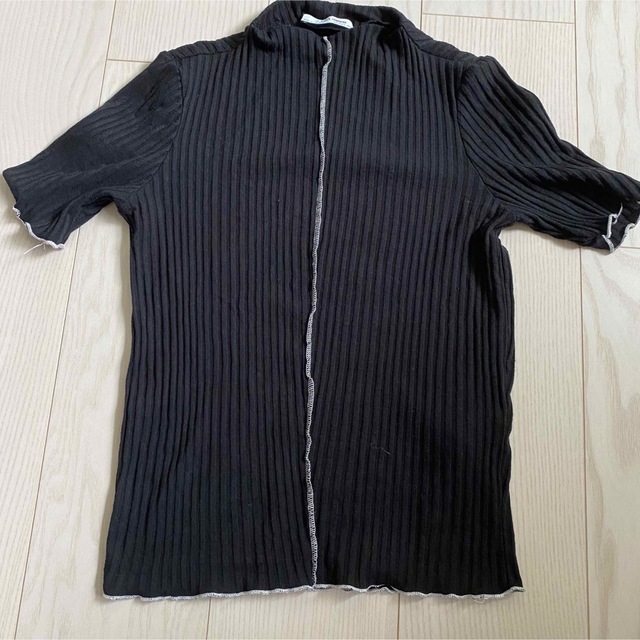 ZARA(ザラ)のZARA 黒Tシャツ レディースのトップス(Tシャツ(半袖/袖なし))の商品写真