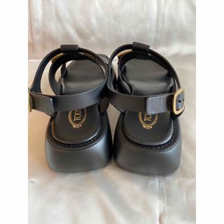 TOD'S - サイズ37 【TOD'S】ケイト レザー サンダル の通販 by おちゃ