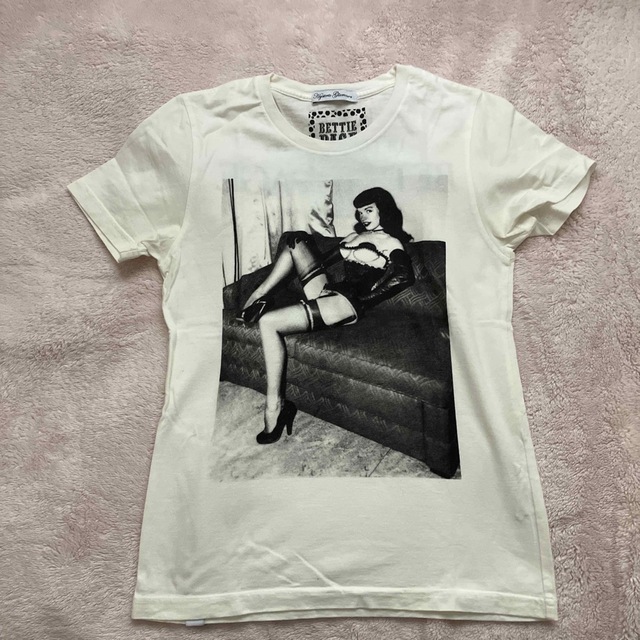 HYSTERIC GLAMOUR(ヒステリックグラマー)のヒステリックグラマー　Tシャツ　検索ビームスリーバイス501ダントン レディースのトップス(Tシャツ(半袖/袖なし))の商品写真