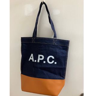 A.P.C - A.P.C.×ラコステ コラボ ビッグロゴインディゴ縦型トート A.P.C - A.P.C.×ラコステ コラボ ビッグロゴインディゴ縦型トート