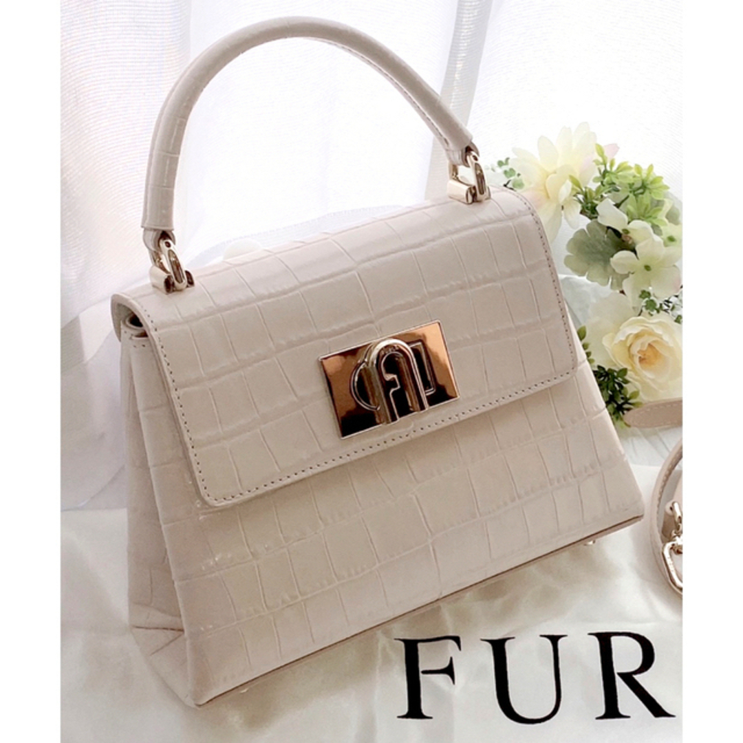 美品】FURLA トップハンドルミニ クロコ型押し ショルダーバッグ 美品】FURLA トップハンドルミニ クロコ型押し ショルダーバッグ