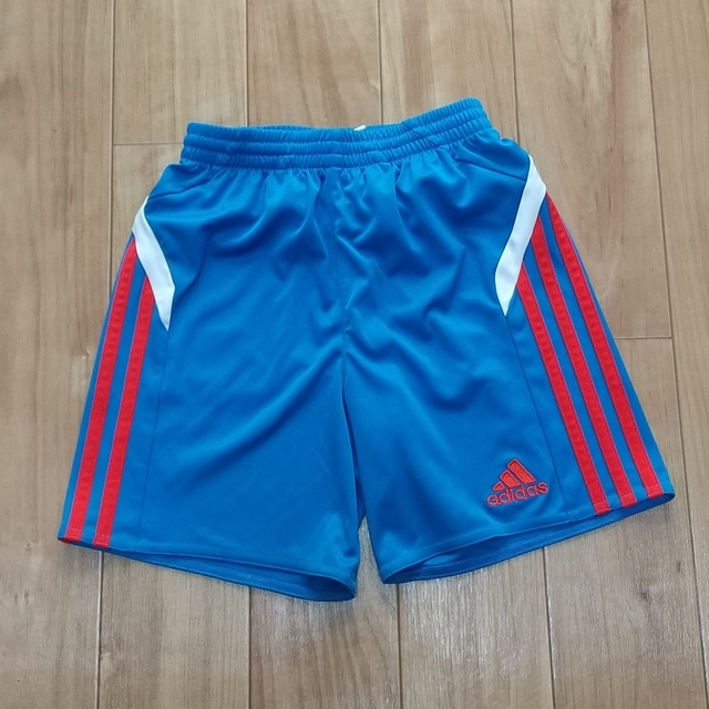 adidas(アディダス)のadidas キッズ/ベビー/マタニティのキッズ服男の子用(90cm~)(その他)の商品写真