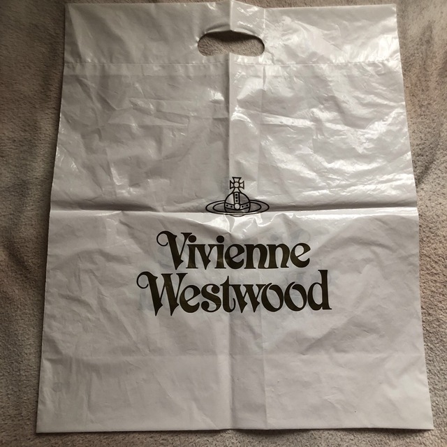 Vivienne Westwood(ヴィヴィアンウエストウッド)のPG様専用　ヴィヴィアンウエストウッド  フレーム　カーディガン　ニット レディースのトップス(カーディガン)の商品写真