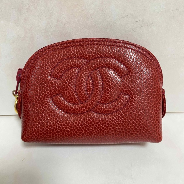 CHANEL(シャネル)のシャネル　正規品　デカココ　ミニポーチ　キャビアスキン　赤　ギャランティあり レディースのファッション小物(ポーチ)の商品写真