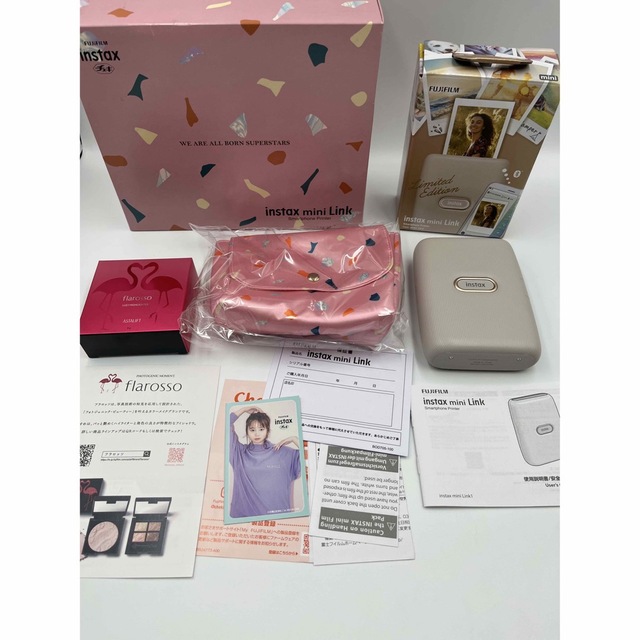 富士フイルム(フジフイルム)のS様専用 美品 instax mini Link ベージュゴールド ギフトBOX スマホ/家電/カメラのカメラ(フィルムカメラ)の商品写真